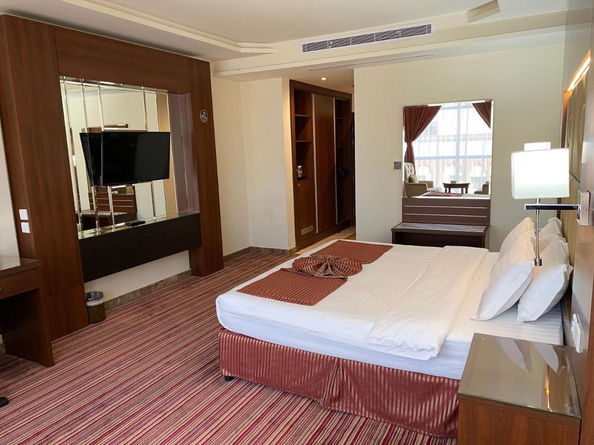 La Defence Blue Hotel Jeddah Ngoại thất bức ảnh